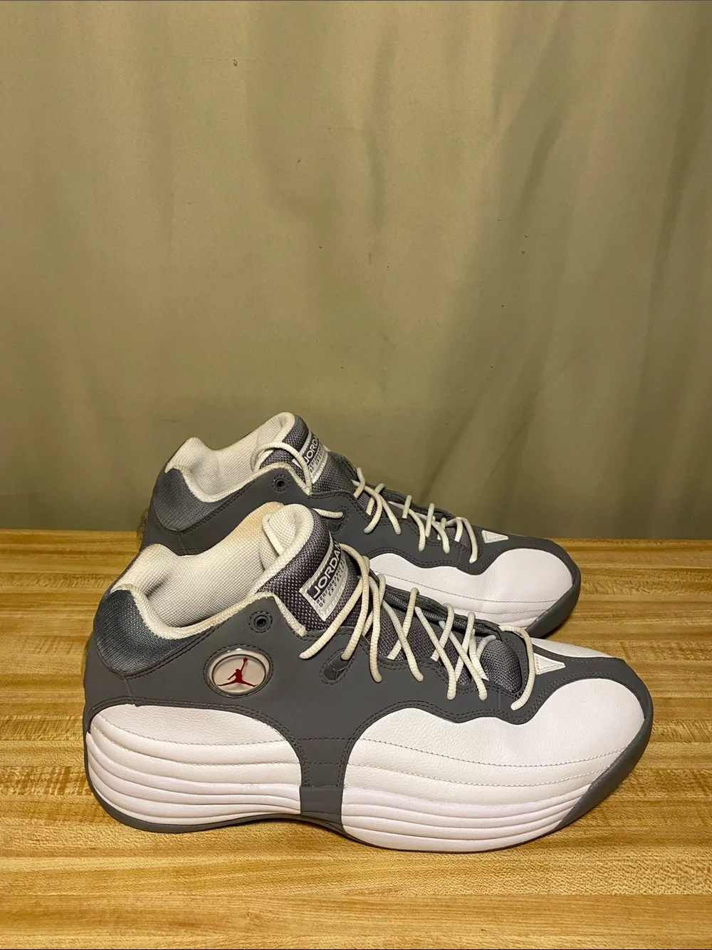 Jordan Jumpman Team 1  Basketball Shoes 11.5